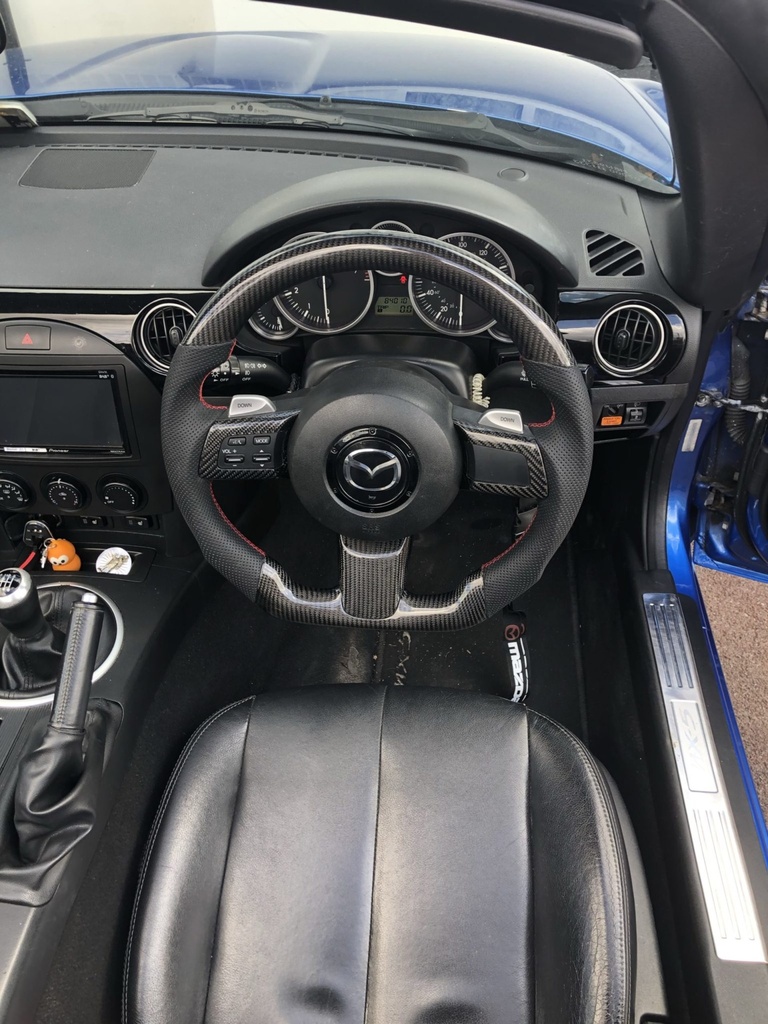 Carbon Fiber Steering Wheel For Miata NC/Mk3